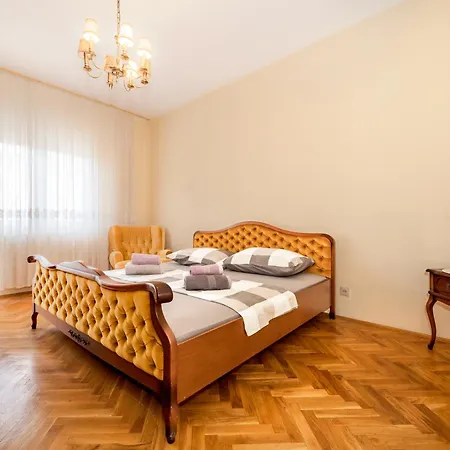 Goreta * Kaštela