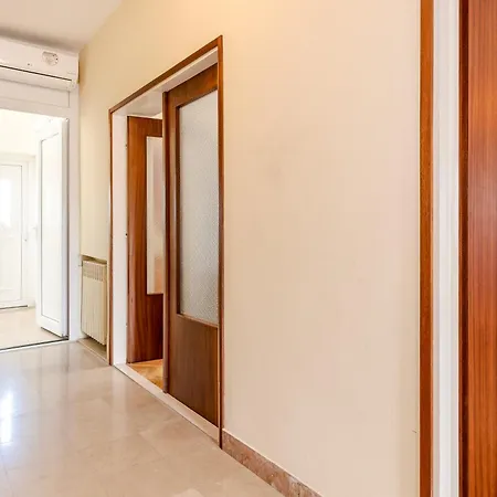 Apartment Goreta Kastela